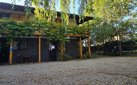 Vila Curtea de Arges